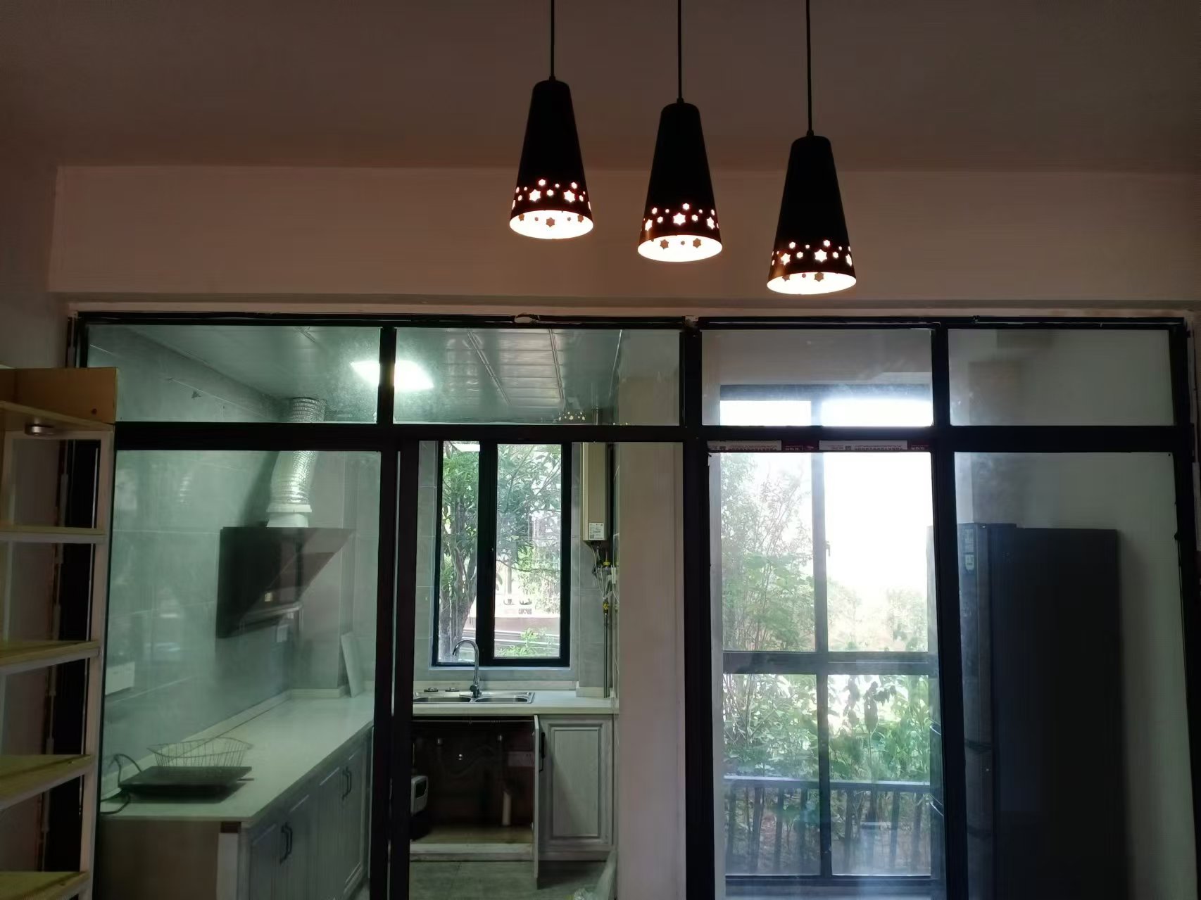 荷塘新城，3房2厅2卫，精装，1800.0元/月，新房联网（独家代理）