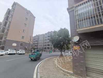 温馨家园 3室2厅2卫 28万