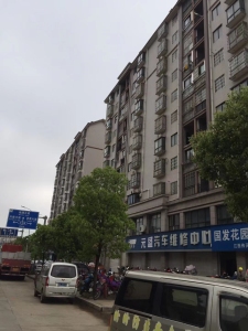 聚贤锦园，3房2厅2卫，123.63㎡，毛坯，55万元，新房联网！