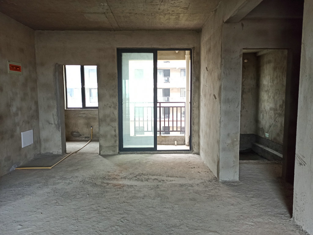 荷塘新城，4房2厅2卫，160.0㎡，毛坯，99万元，新房联网（独家代理）