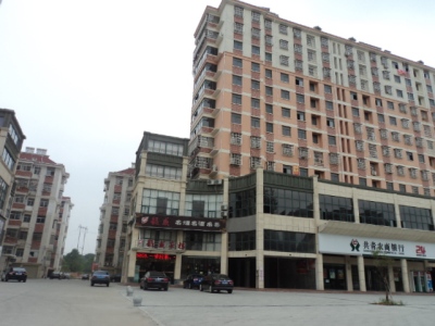 御景华城，3房2厅2卫，133.2㎡，毛坯，50万元，新房联网！