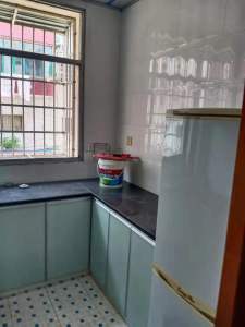 体育馆小区，2房2厅1卫，中装，1100.0元/月，新房联网（独家代理）
