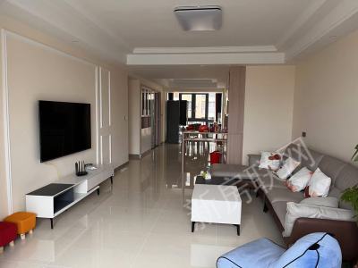 富鑫春天 3室2厅2卫 55万