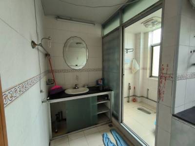 长青路，2房2厅1卫，104.0㎡，中装，28万元，新房联网（独家代理）