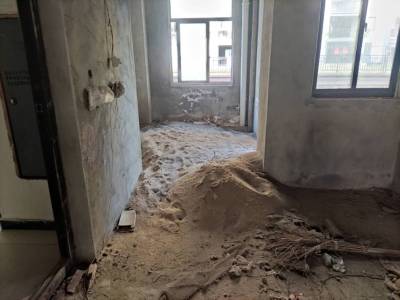 聚贤锦园，3房2厅2卫，117.8㎡，毛坯，52万元，新房联网！