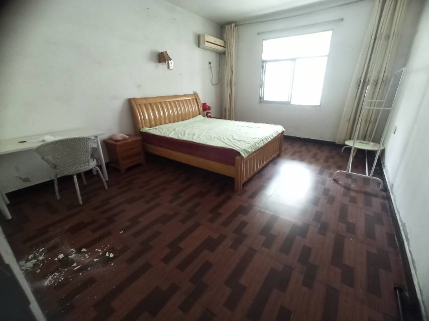 益和花园，3房2厅2卫，普装，900.0元/月，新房联网（独家代理）