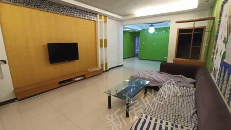 中航城果岭东方 3房2厅2卫 38万 南北通透,采光充足,商住两用