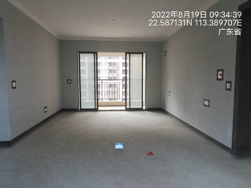 保利国际四期 3室2厅2卫 100万元 视频房