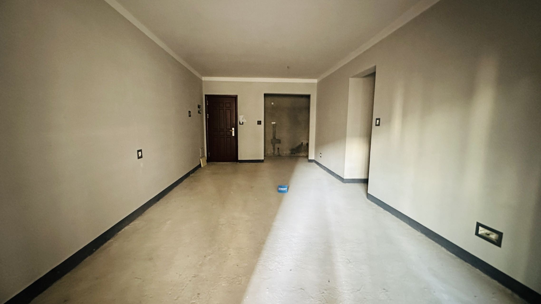 保利国际三期3室2厅2卫 102.0m²亮点55万