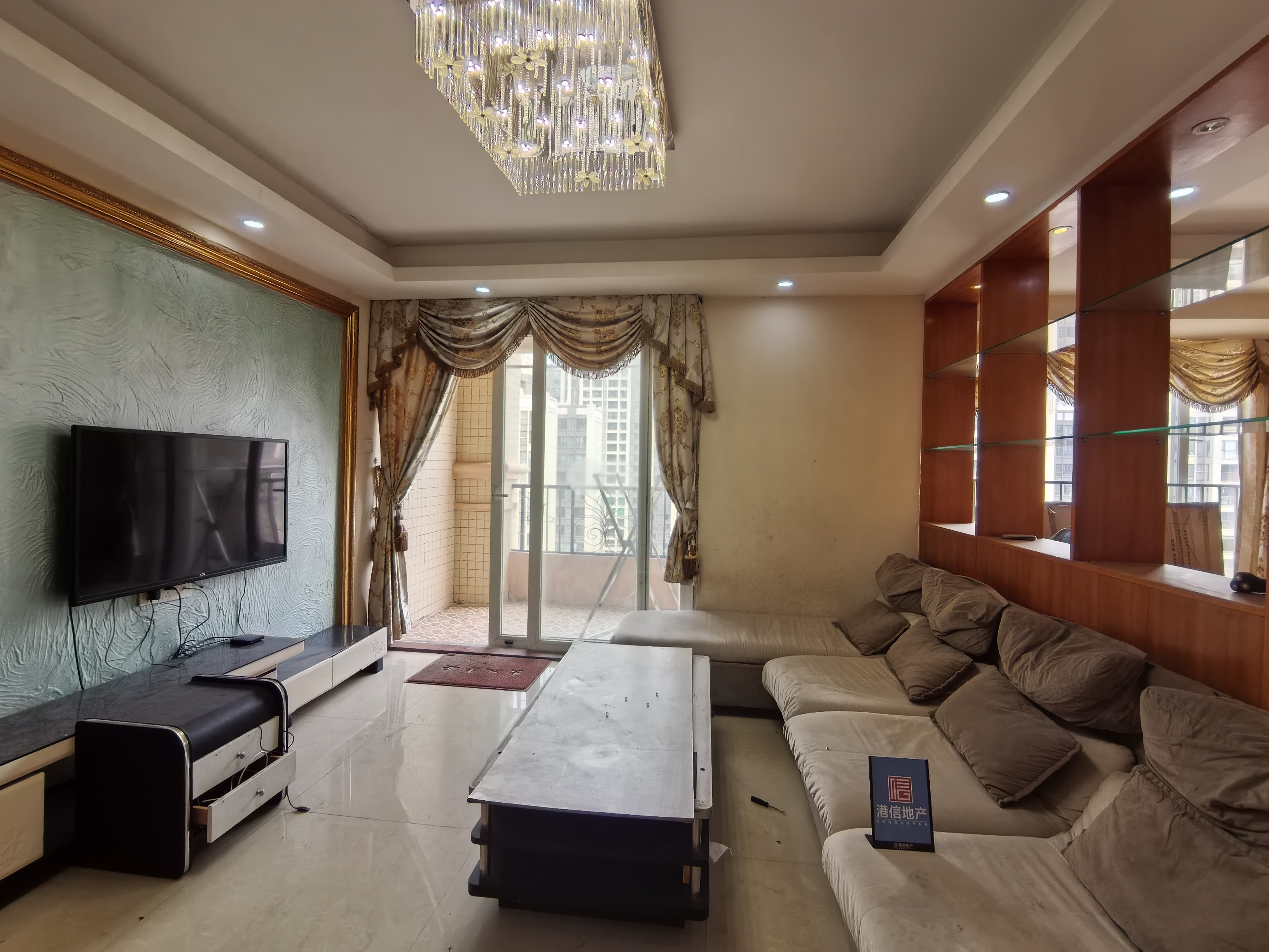 中信凯旋蓝岸 3室0厅2卫 70万 满五年,唯一住房,视频房