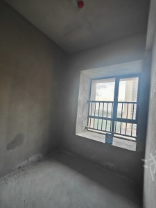 富元港景峰 3室2厅2卫 76万元 视频房