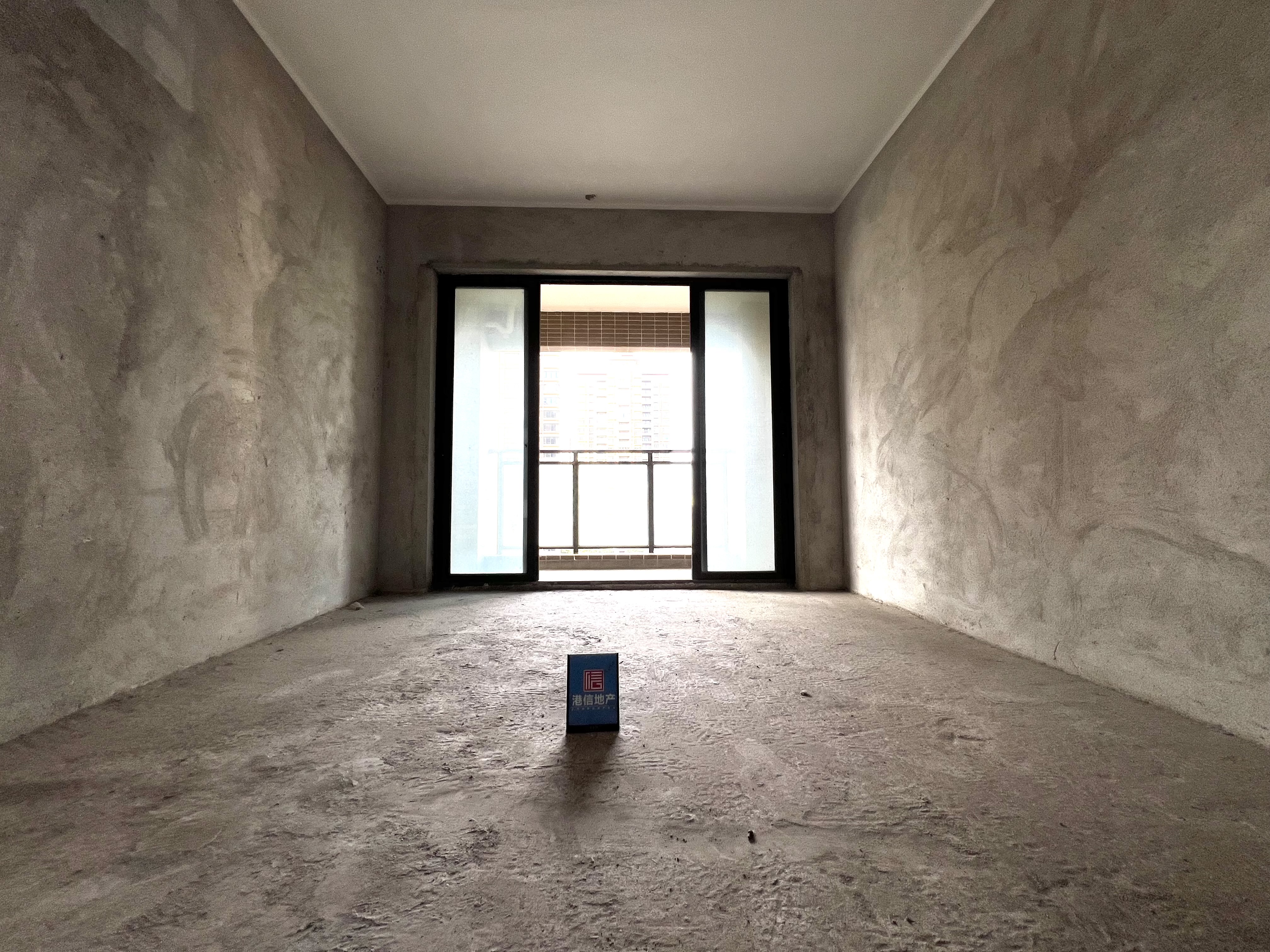 城市名都B区3室2厅2卫 99.06m²亮点70万