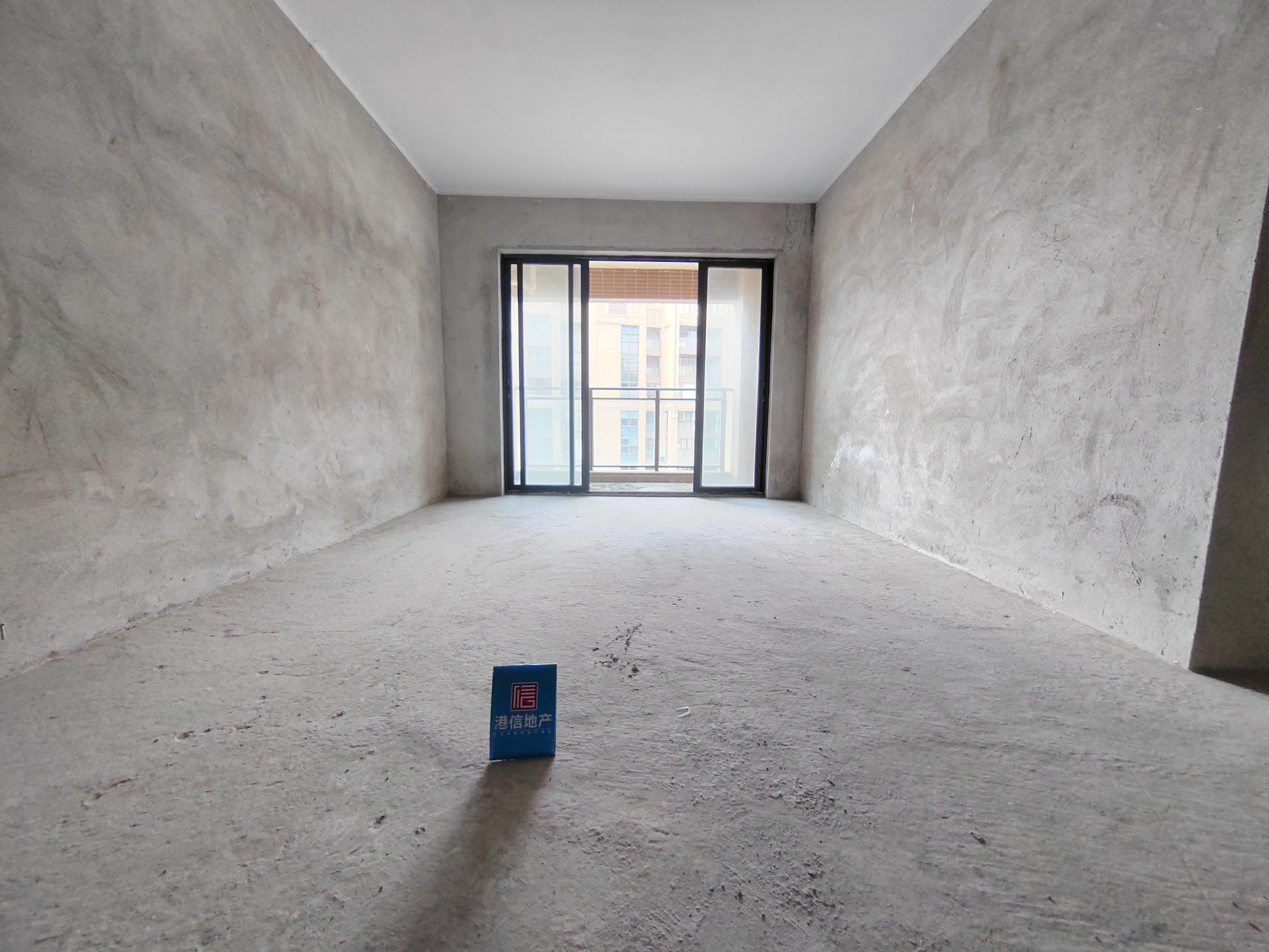 城市名都B区 3室2厅2卫 85万 满五年,视频房