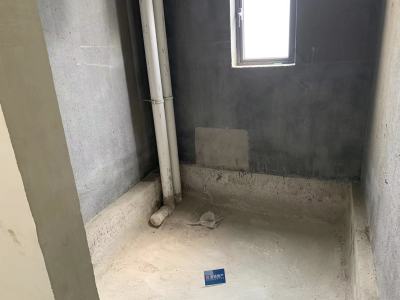 上乘世纪公园4房2厅2卫 126.0㎡