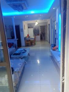 香江比华利山庄 3室2厅1卫 1,300.0元/月 南北通透,满两年,房产证在手里