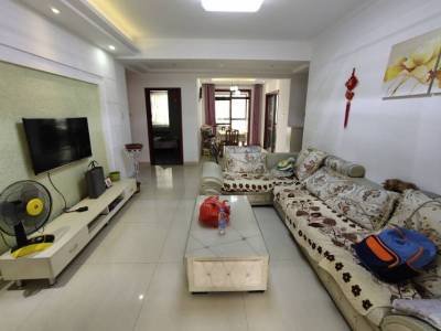 时代广场 2室2厅1卫 1,500元/月 满五年,唯一住房,视频房,三证齐全,采光充足