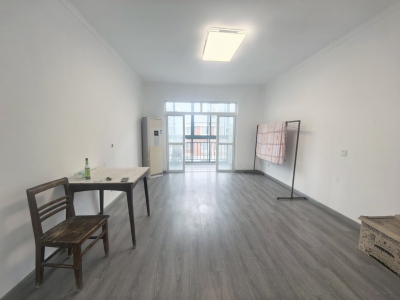 向阳小区(鸠江) 3室2厅1卫 2,000元/月 南北通透,家电齐全