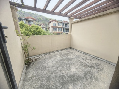 伟星蓝山半山墅4室2厅3卫南毛坯真实好房