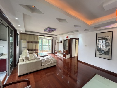 凤凰城中岛蔷薇苑