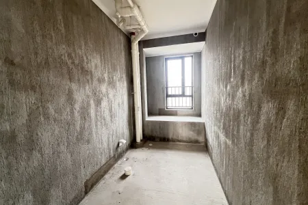 伟星国宾台4房2厅2卫南北毛坯真实好房