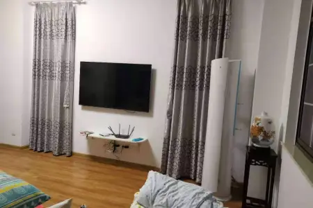 南北通透,次新小区,黄金地段,楼层好,采光很棒,性价比高