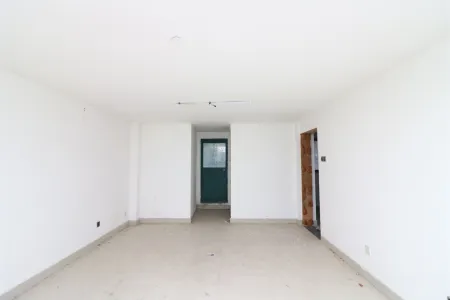 幸福花城 5室2厅1卫 800元/月 南北通透,业主急售