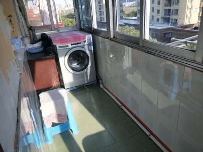 鸠江区法院宿舍楼 2室2厅1卫 700元/月 拎包入住