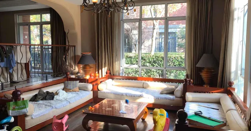 凤凰城中岛玫瑰苑别墅