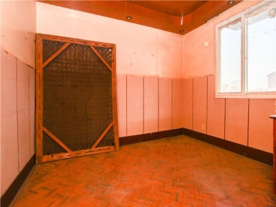 紧邻地铁口,税务局宿舍，稀缺小房型双南房