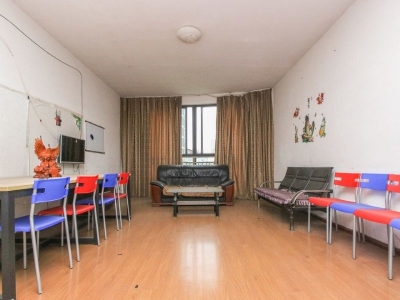 融汇锦江A区 4室2厅2卫 2,200元/月 南北通透