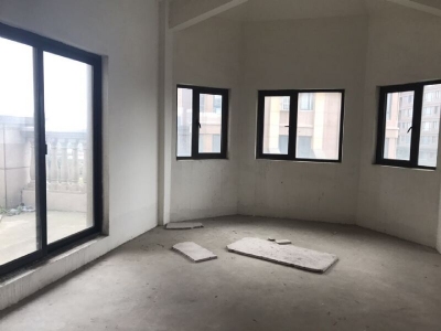 鸿瑞熙龙湾
