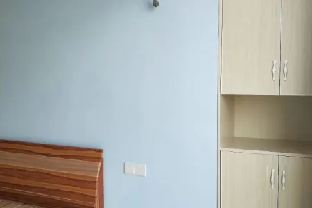 中央城D区 1室1厅1卫 42万 房产证在手里