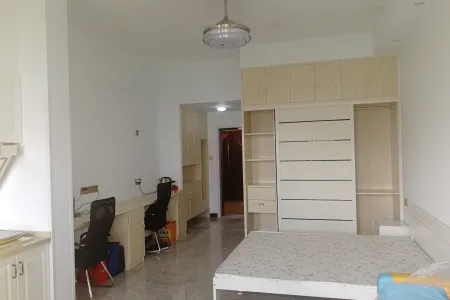 德盛广场1房南精装真实好房