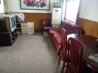 华盛小区 2室2厅1卫 1,300元/月 采光充足