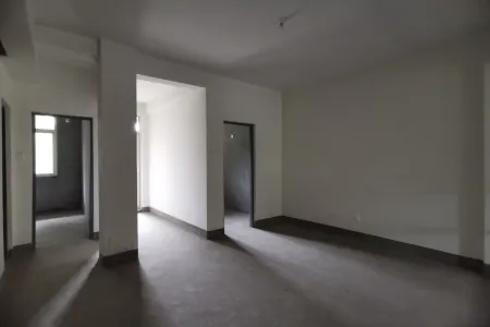 凤凰城中岛玫瑰苑别墅 联排3室2厅2卫 230万 湖景别墅,大花园,唯一住房