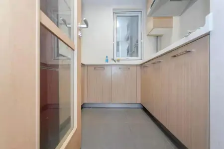 万科城北区 3室2厅1卫 2,000元/月 南北通透,三证齐全,满两年