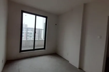 伟业臻园四房南北毛坯真实好房