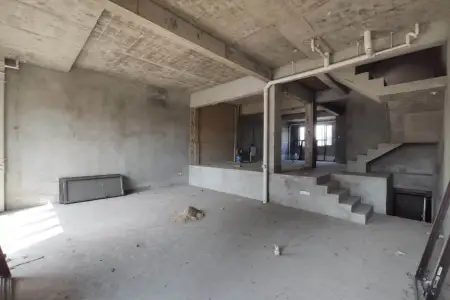 沁园联排5室2厅2卫南北毛坯真实好房