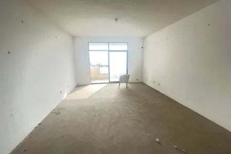 长江长现代城北区(一期)3室2厅2卫南北毛坯真实好房