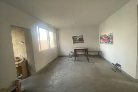 莲花新城二期 2室1厅1卫 20万元 满两年