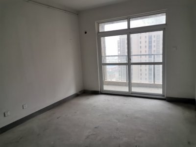 龙山新苑