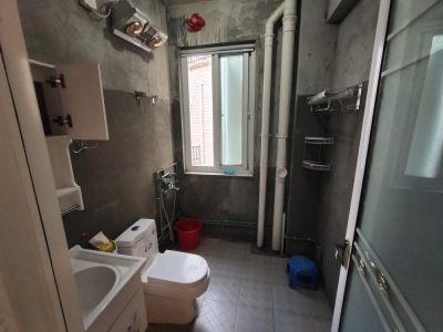 香江比华利山庄