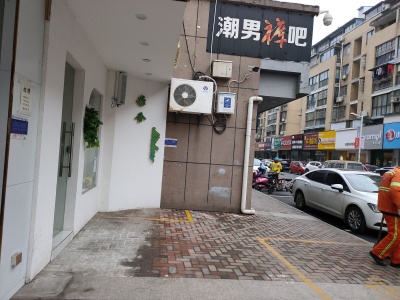 银湖·波尔卡国际花园南区