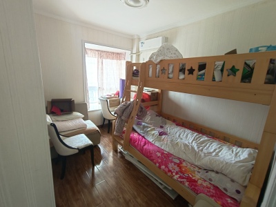 香江比华利山庄