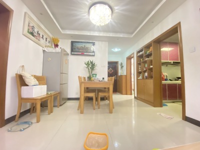 凤凰城北岛水云间 3室2厅1卫 59万元 南北通透,三证齐全