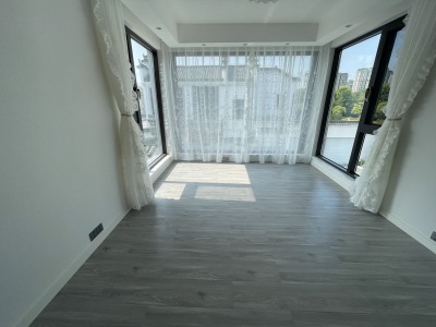 新华联鸠兹古镇