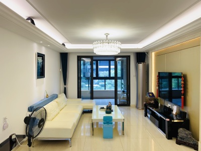 伟星时代之光 3室2厅2卫 185万 南北通透,三证齐全,地铁房,视频房