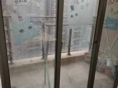 圣庭湖畔2室2厅1卫南毛坯真实好房