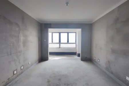 春江明月二期 3室2厅1卫 1,800元/月 南北通透,采光充足,房产证在手里