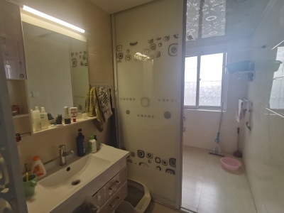 香江比华利山庄